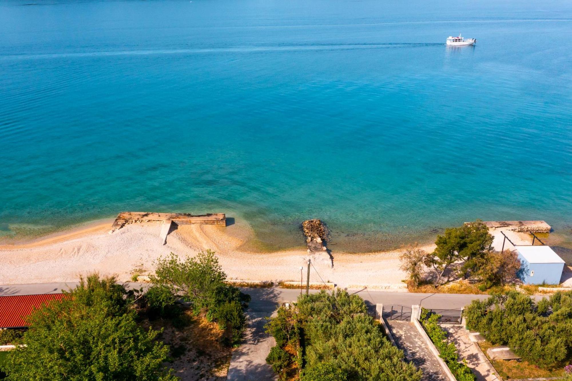 Danica Luxury Seaside Apartment شيبينيك المظهر الخارجي الصورة