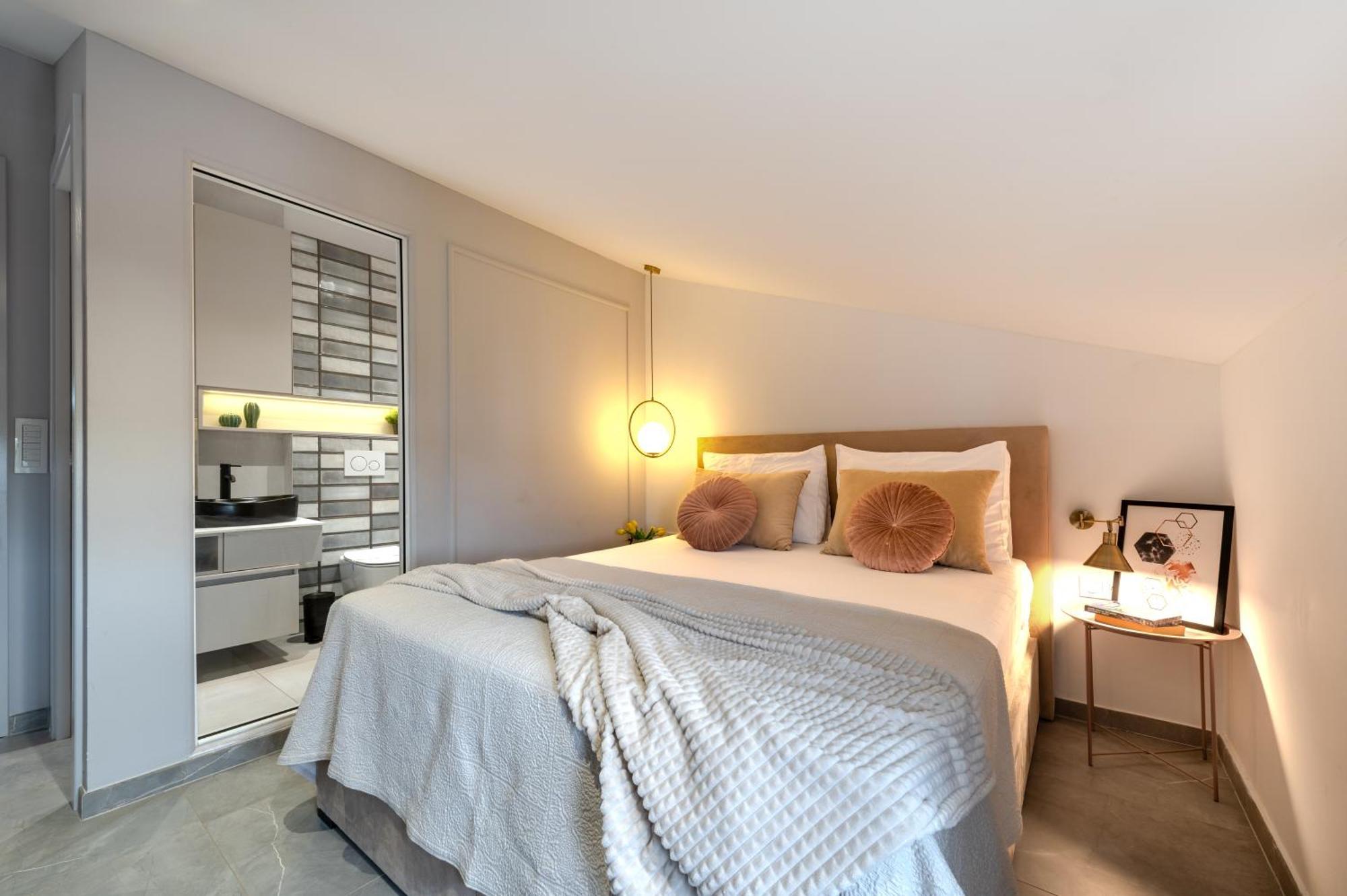 Danica Luxury Seaside Apartment شيبينيك المظهر الخارجي الصورة